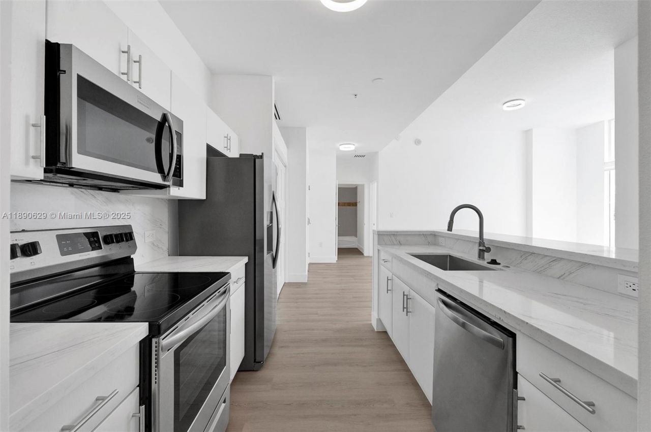 1871 NW S River Dr, Unit 501, Miami, FL 33125 Photo