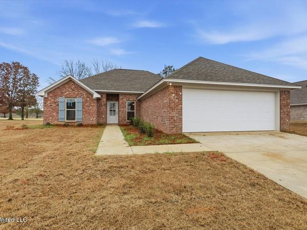 565 Patrick Farms Drive, Pearl, MS 39208