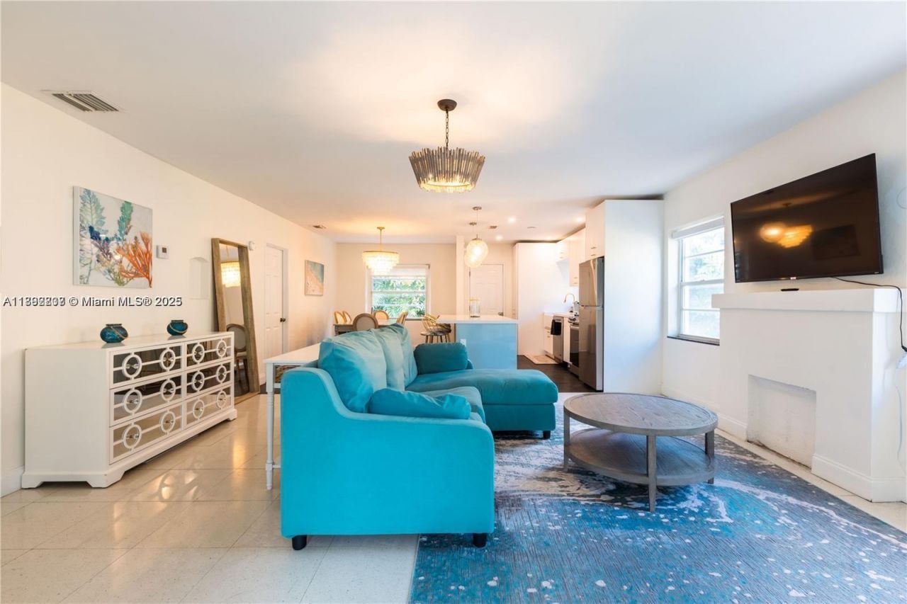 426 NE 26th St, Unit 1, Miami, FL 33137 Photo