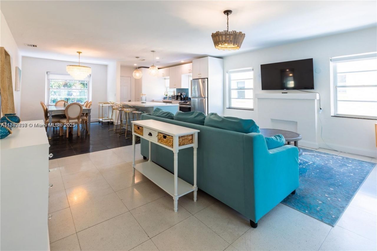 426 NE 26th St, Unit 1, Miami, FL 33137 Photo