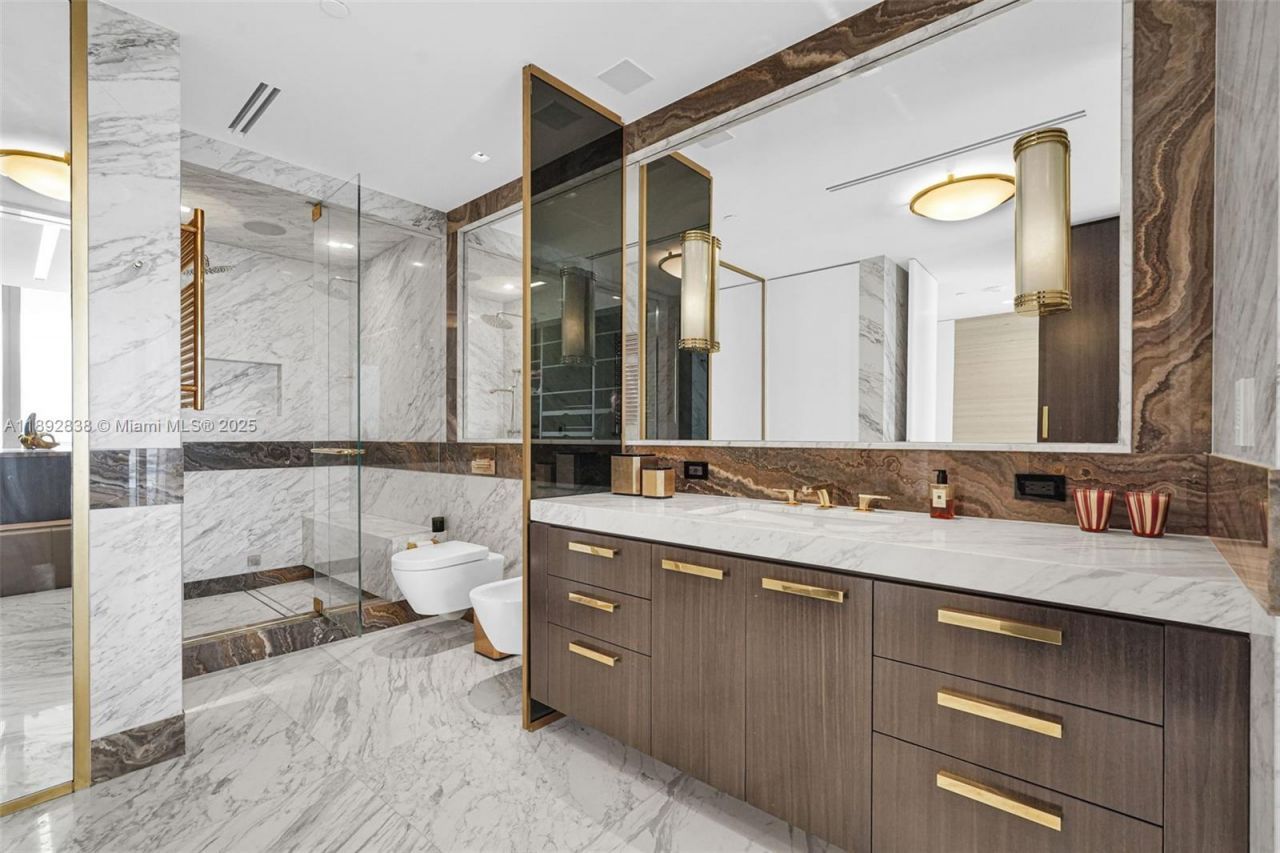 9701 Collins Ave, Unit 2104S, Bal Harbour, FL 33154 Photo