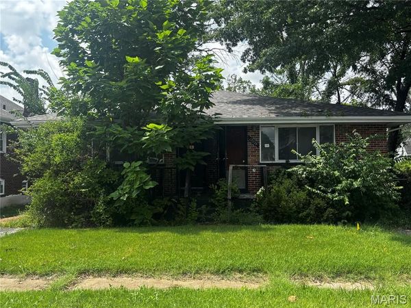 1207 Buckner Place, St Louis, MO 63133