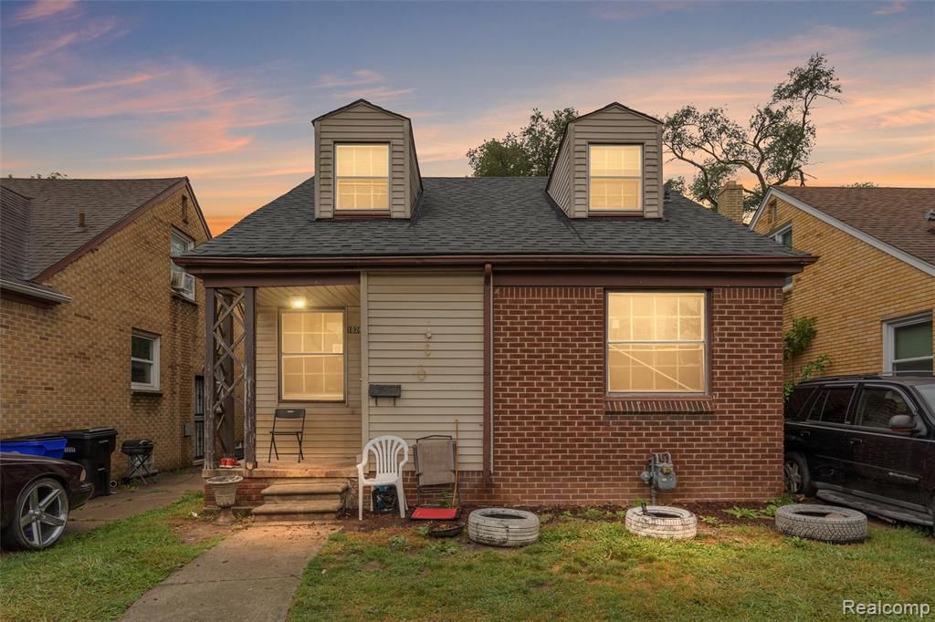 18247 Ashton Avenue, Detroit, MI 48219 Main Photo