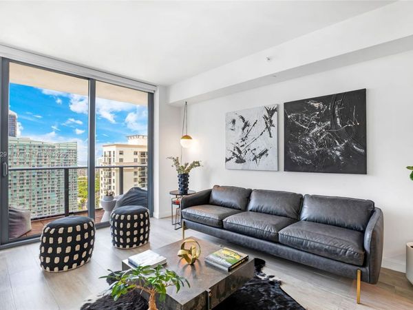 55 SW 9th St, Unit 3205, Miami, FL 33130