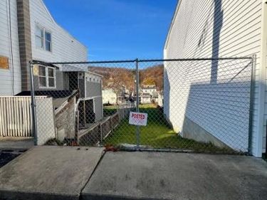 124 A STREET, GIRARDVILLE, PA 17935