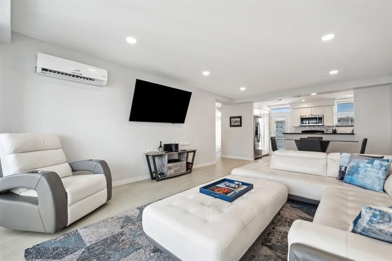 1920 S Ocean Drive, Unit 1504, Fort Lauderdale, FL 33316 Photo