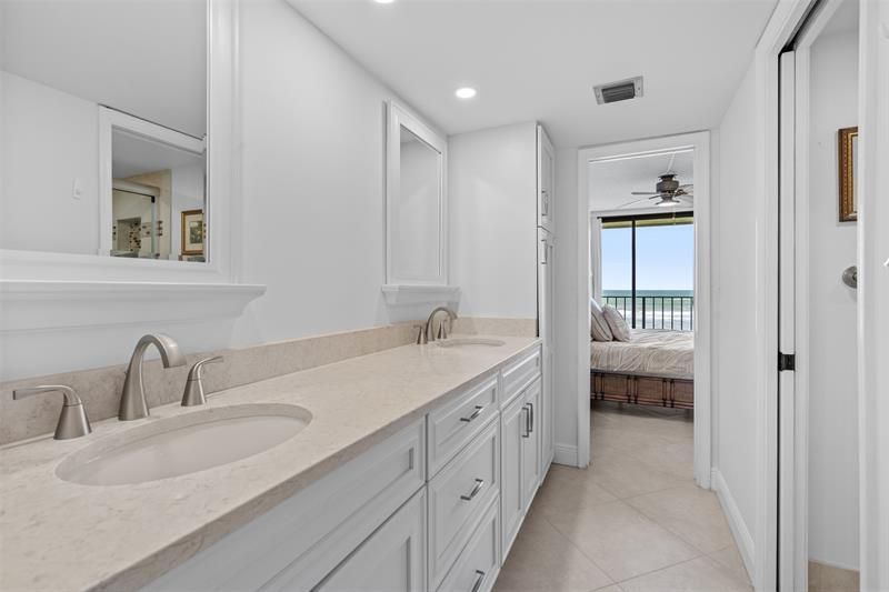 10000 S Ocean Drive, Unit 404, Jensen Beach, FL 34957 Photo