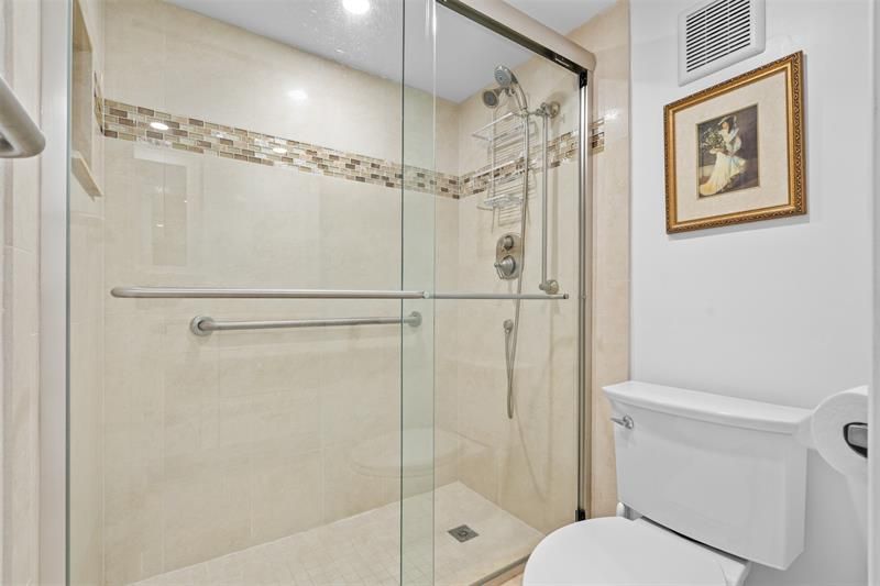 10000 S Ocean Drive, Unit 404, Jensen Beach, FL 34957 Photo