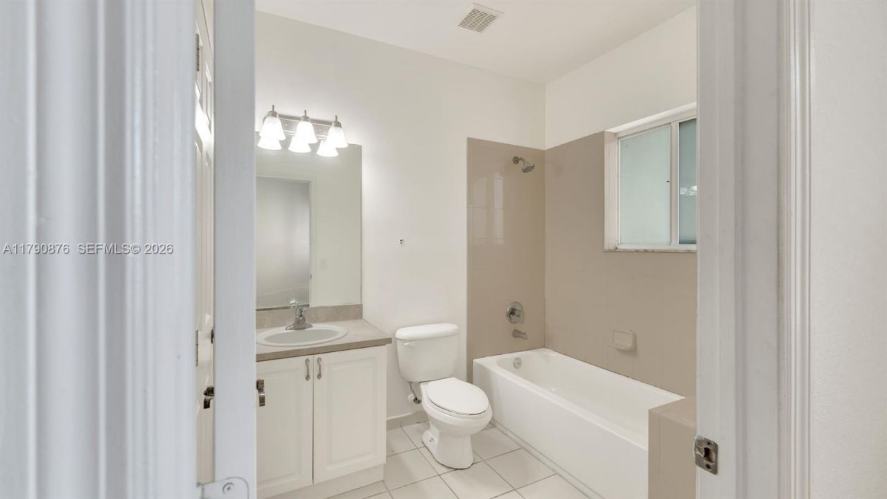 1916 SE 23rd Ave, Unit 1916, Homestead, FL 33035 Photo