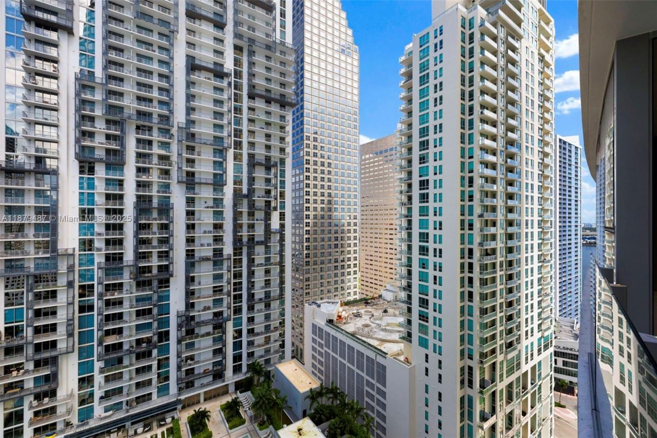 300 Biscayne Blvd Way, Unit 2409, Miami, FL 33131 Photo