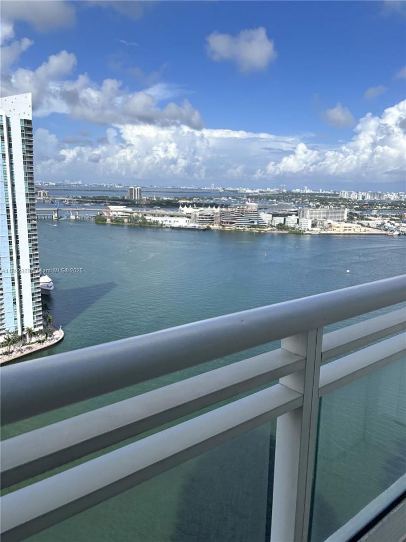 900 Brickell Key Blvd, Unit 2602, Miami, FL 33131 Photo