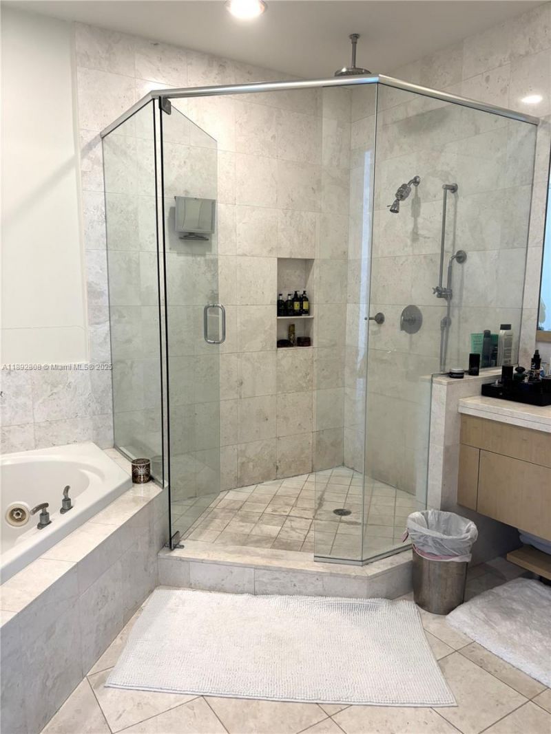 900 Brickell Key Blvd, Unit 2602, Miami, FL 33131 Photo