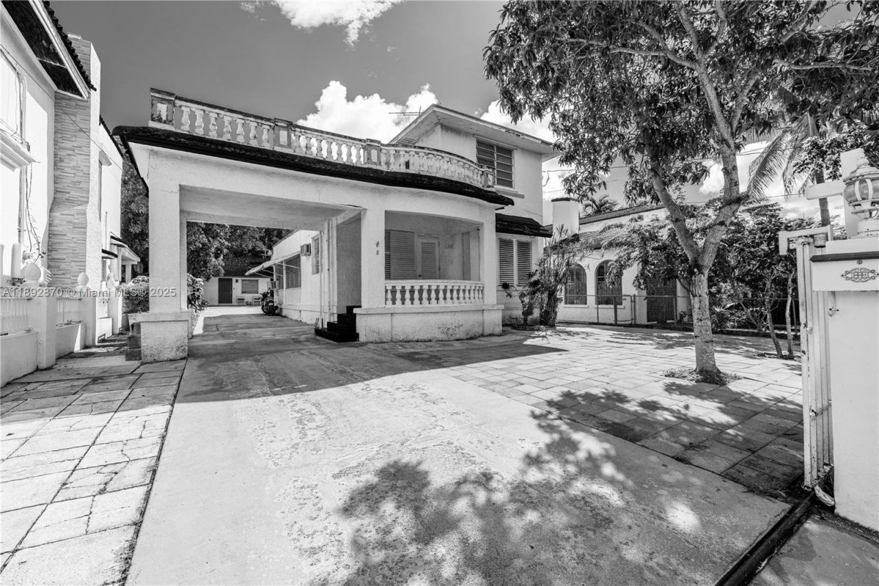 1338 SW 14th St, Miami, FL 33145 Photo
