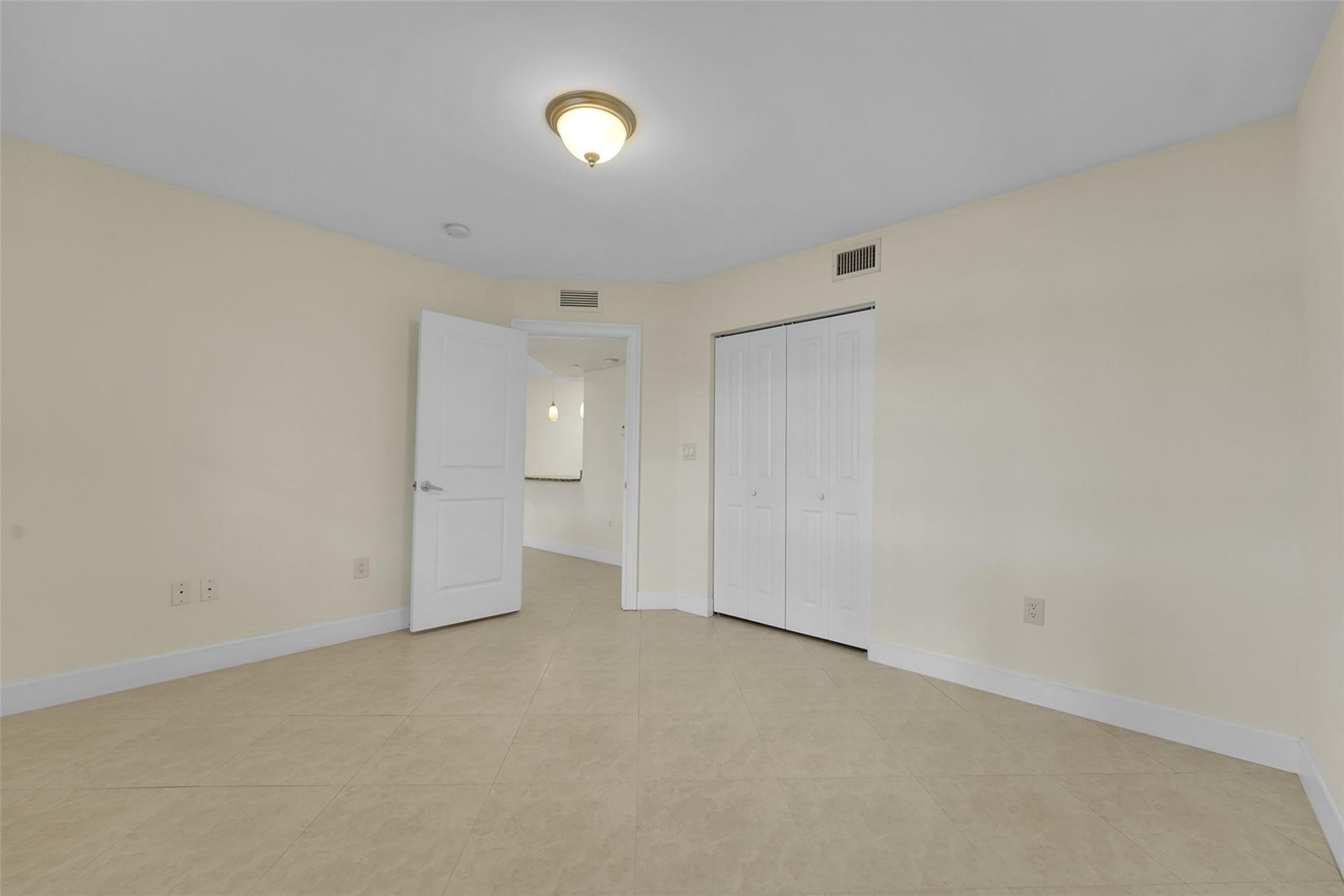 410 SW 15th Street, Unit 103, Pompano Beach, FL 33060 Photo