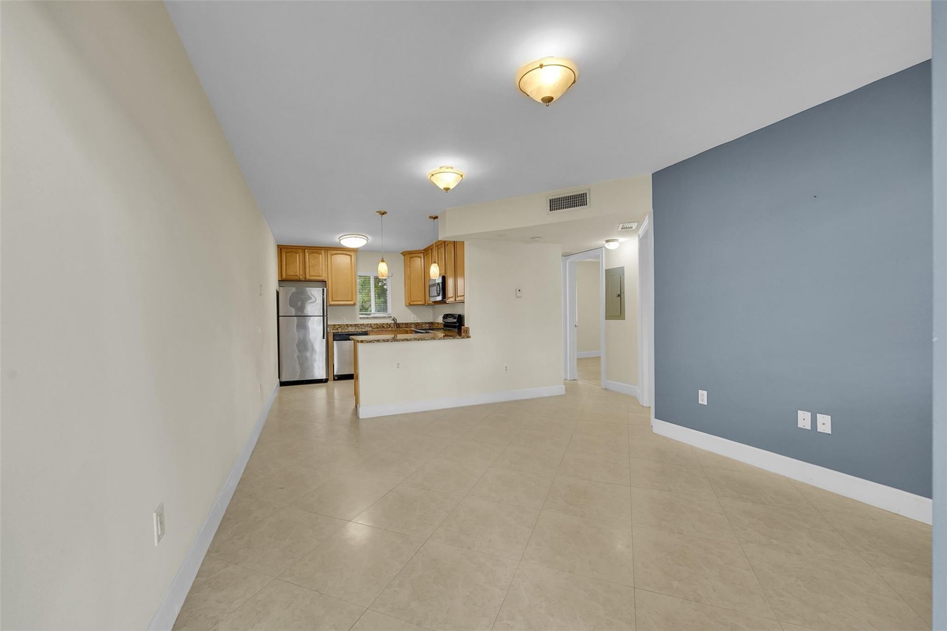 410 SW 15th Street, Unit 103, Pompano Beach, FL 33060 Photo