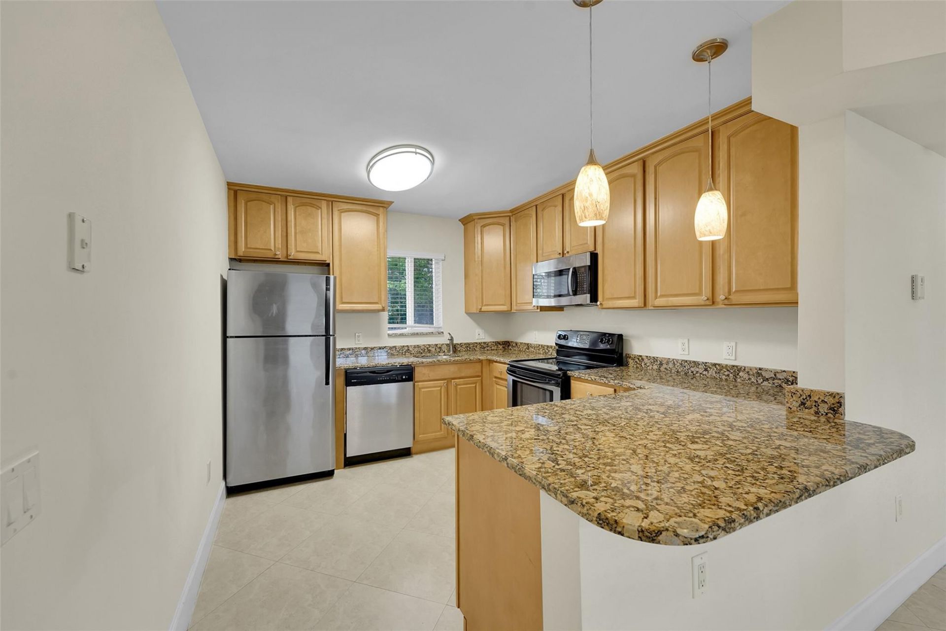 410 SW 15th Street, Unit 103, Pompano Beach, FL 33060 Photo