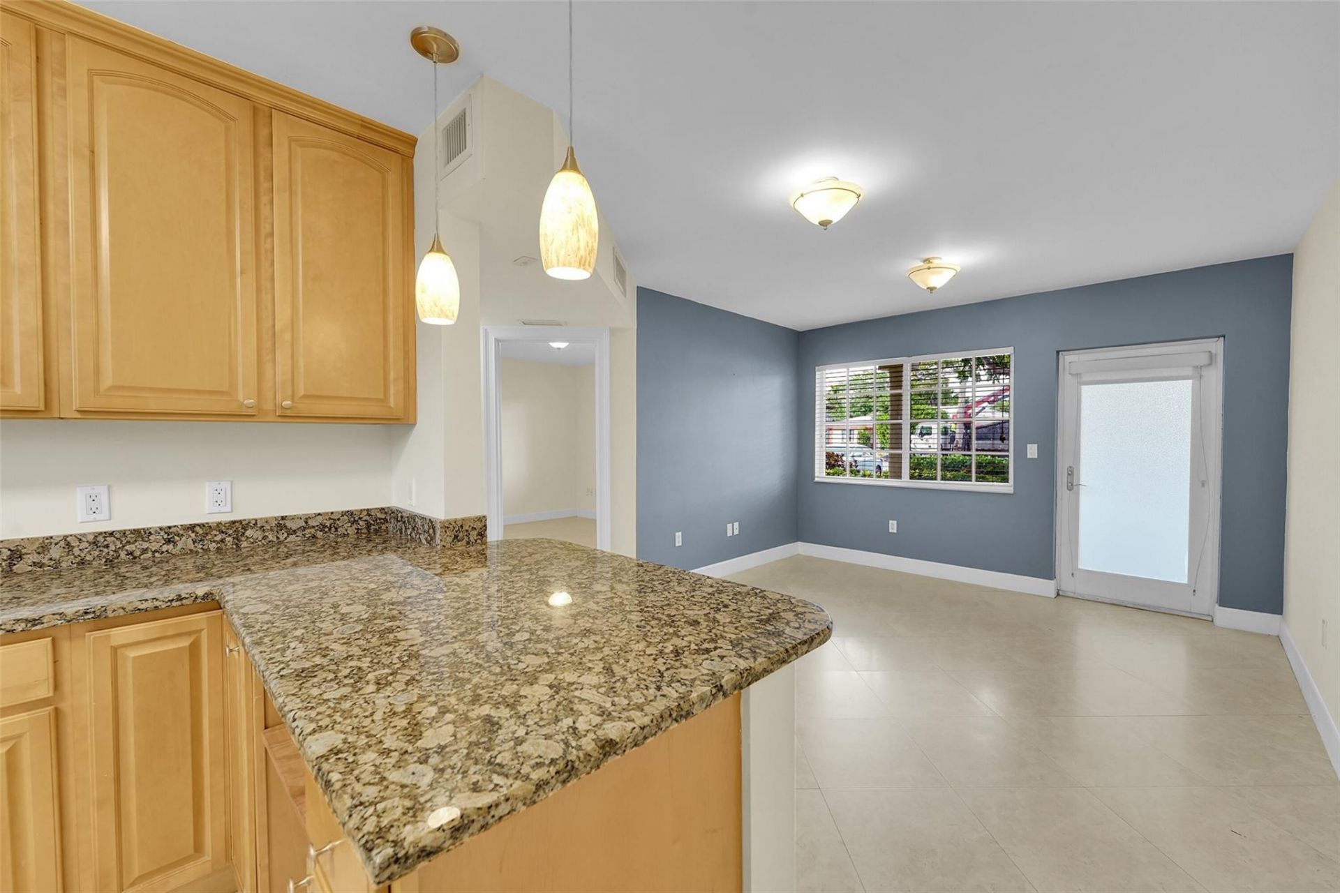 410 SW 15th Street, Unit 103, Pompano Beach, FL 33060 Photo