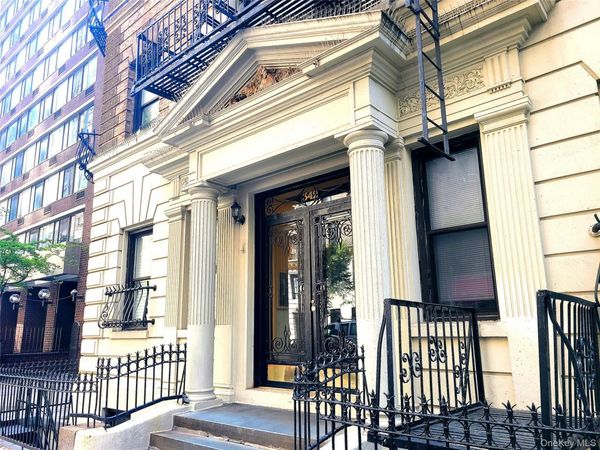 342 W 56th Street, Unit 1E, New York (Manhattan), NY 10019