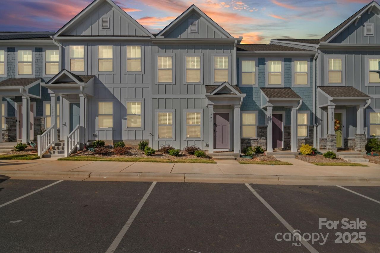 1723 Granby Heights Road, Winston Salem, NC 27103 Main Photo