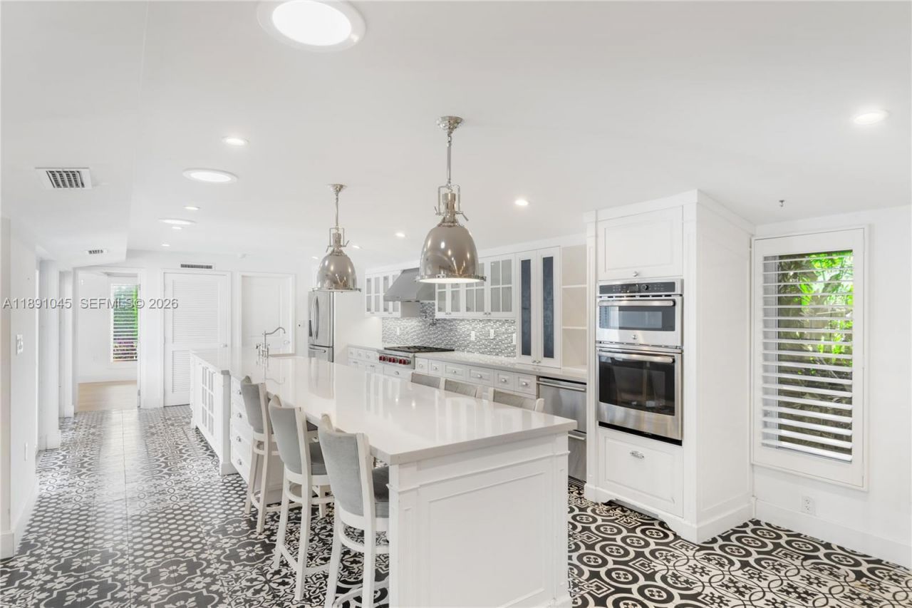 444 W Rivo Alto Dr, Miami Beach, FL 33139 Photo