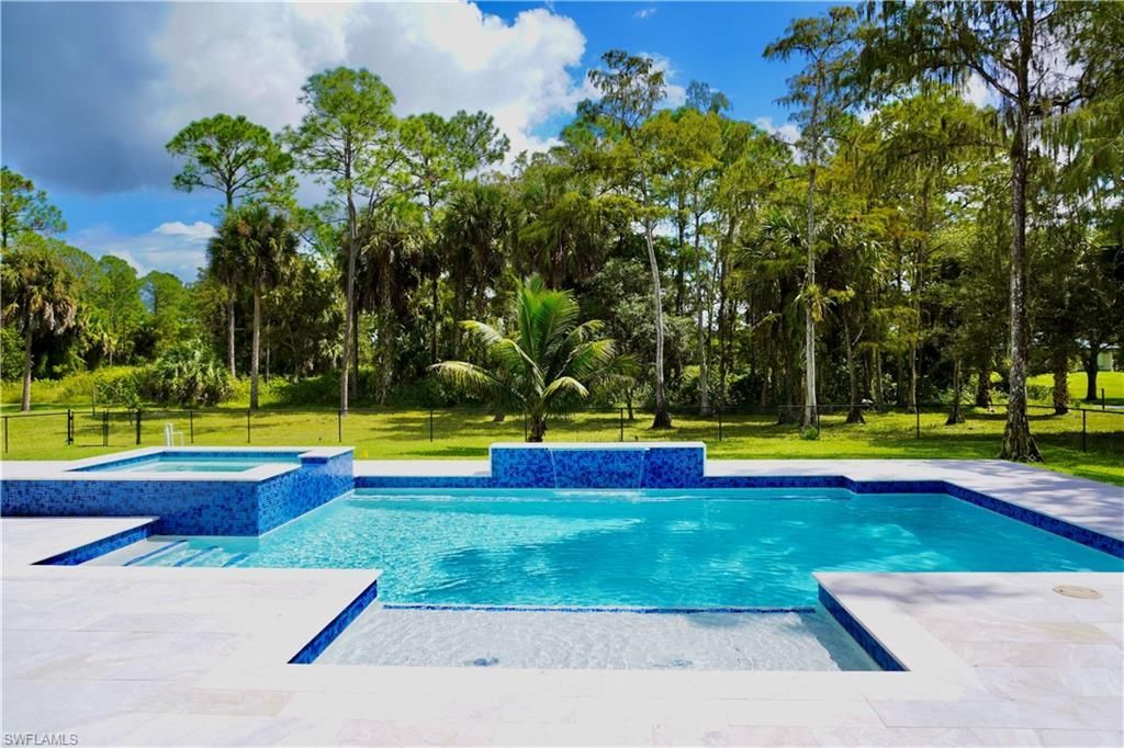 428 21st St Sw, Naples, FL 34117 Photo