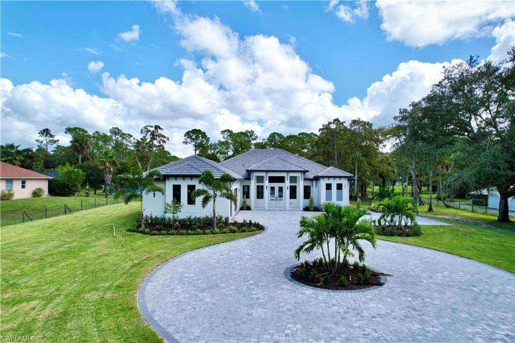 428 21st St Sw, Naples, FL 34117 Photo