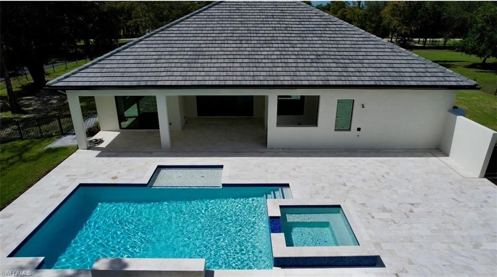 428 21st St Sw, Naples, FL 34117 Photo