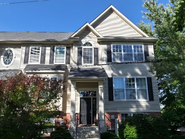 120 Melrose Court, South Elgin, IL 60177