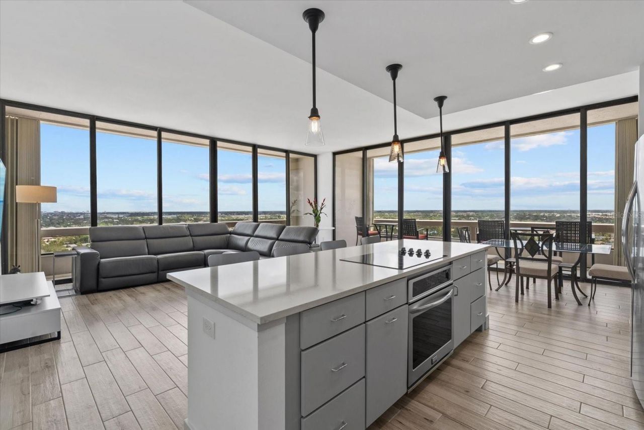 5400 Ocean Boulevard, Unit 17-04, Sarasota, FL 34242 Photo