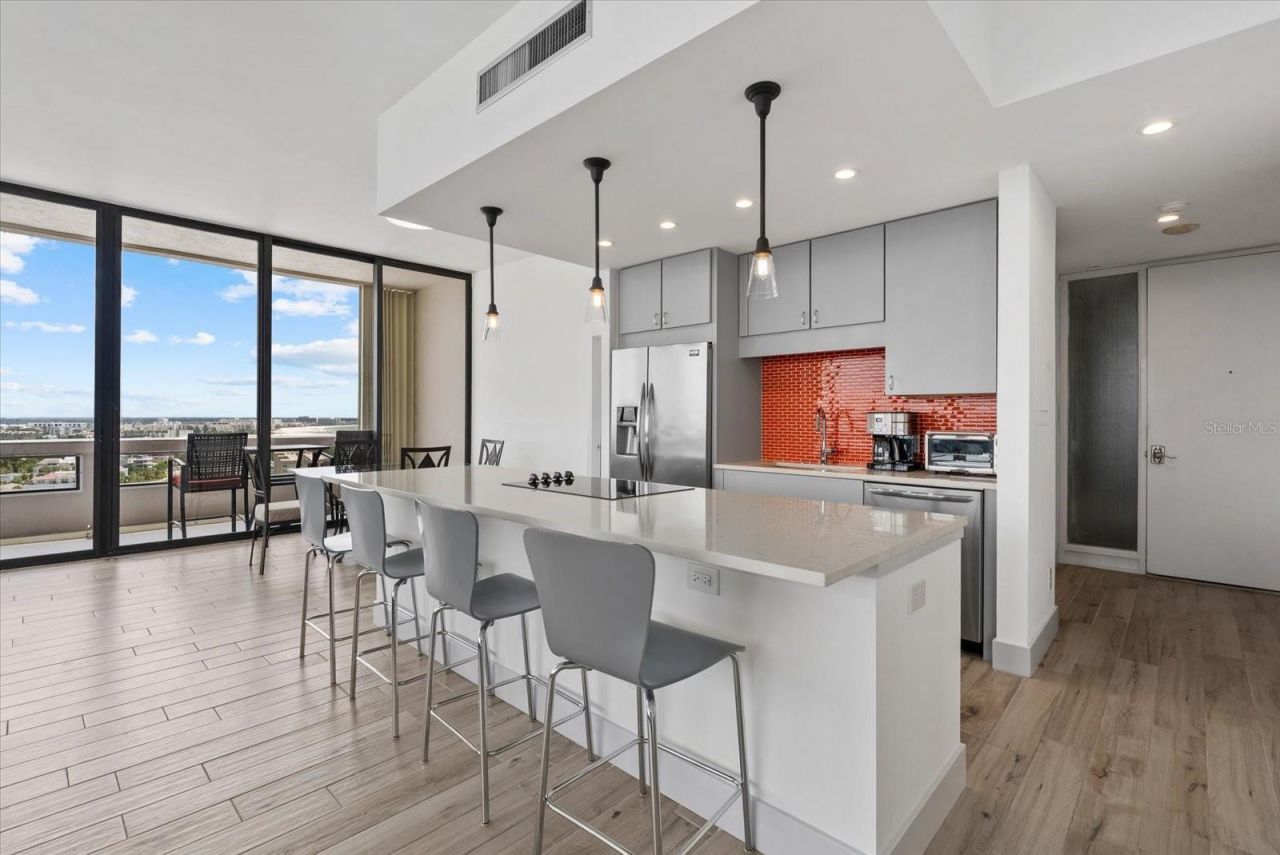 5400 Ocean Boulevard, Unit 17-04, Sarasota, FL 34242 Photo