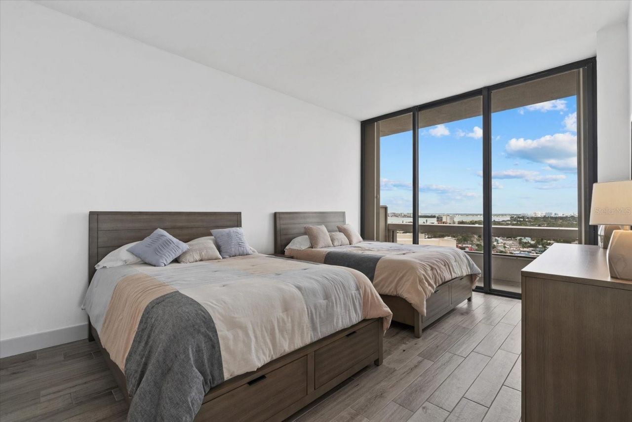 5400 Ocean Boulevard, Unit 17-04, Sarasota, FL 34242 Photo