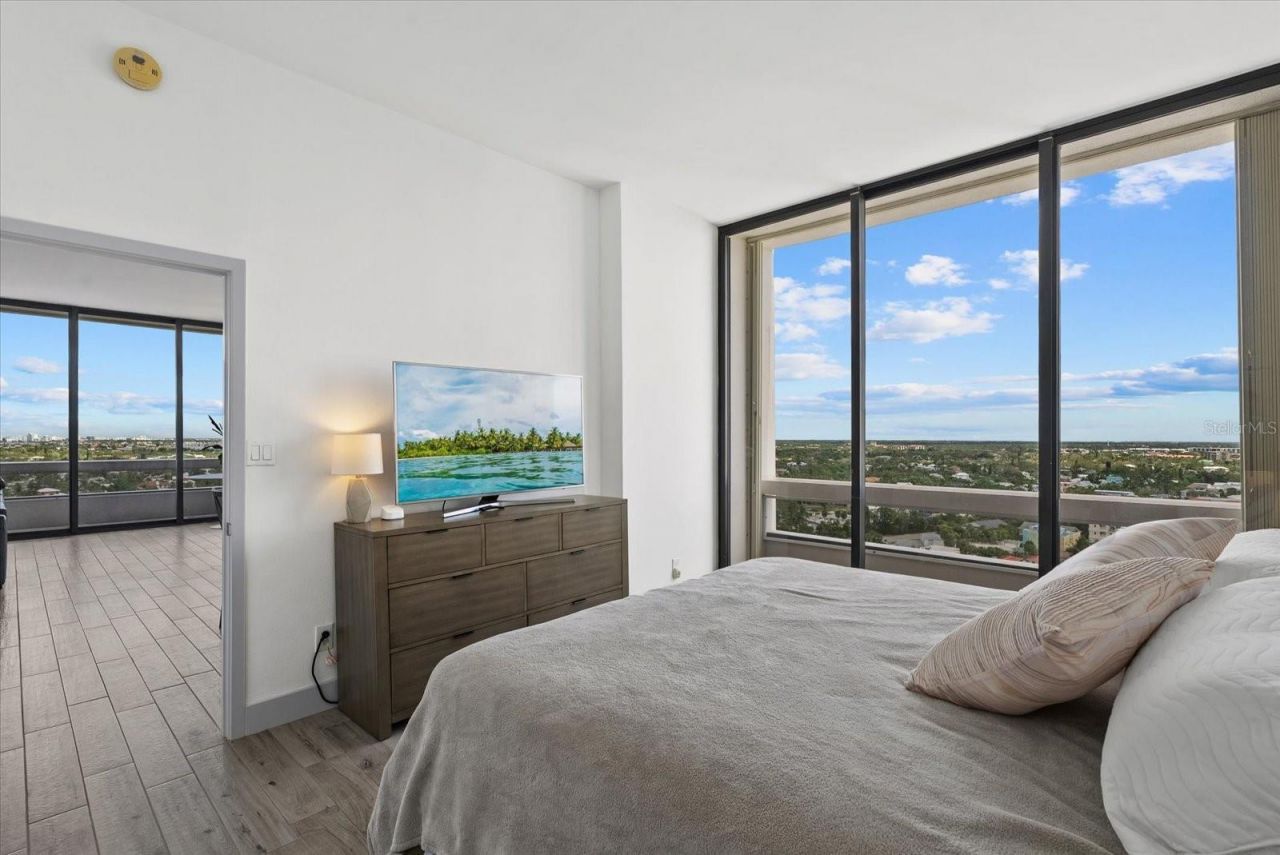 5400 Ocean Boulevard, Unit 17-04, Sarasota, FL 34242 Photo