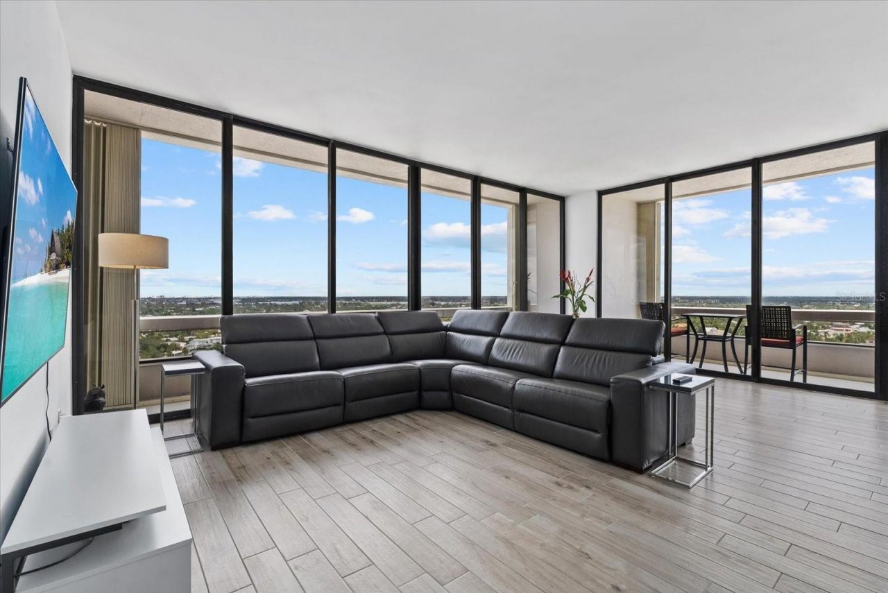 5400 Ocean Boulevard, Unit 17-04, Sarasota, FL 34242 Photo