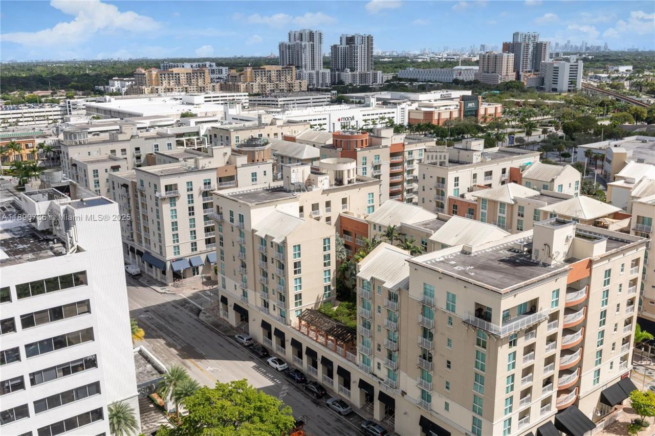 9055 SW 73rd Ct, Unit 1603, Miami, FL 33156 Photo