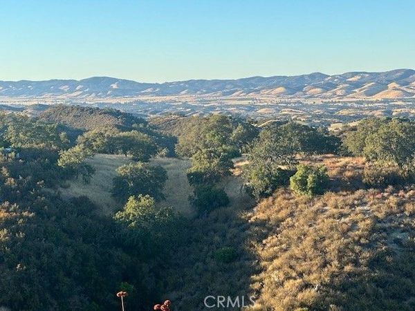 52721 Smith Road, Bradley, CA 93426