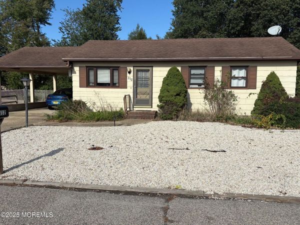 812 Jane Drive, Stafford, NJ 08050
