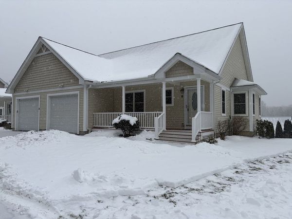 6 Ryans Way, Unit 6, Leicester, MA 01542