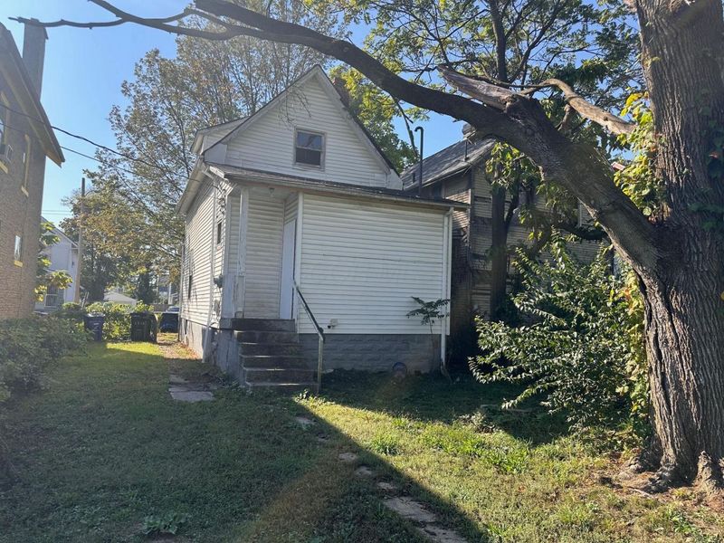 1318 Hildreth Avenue, Columbus, OH 43203 Photo 3