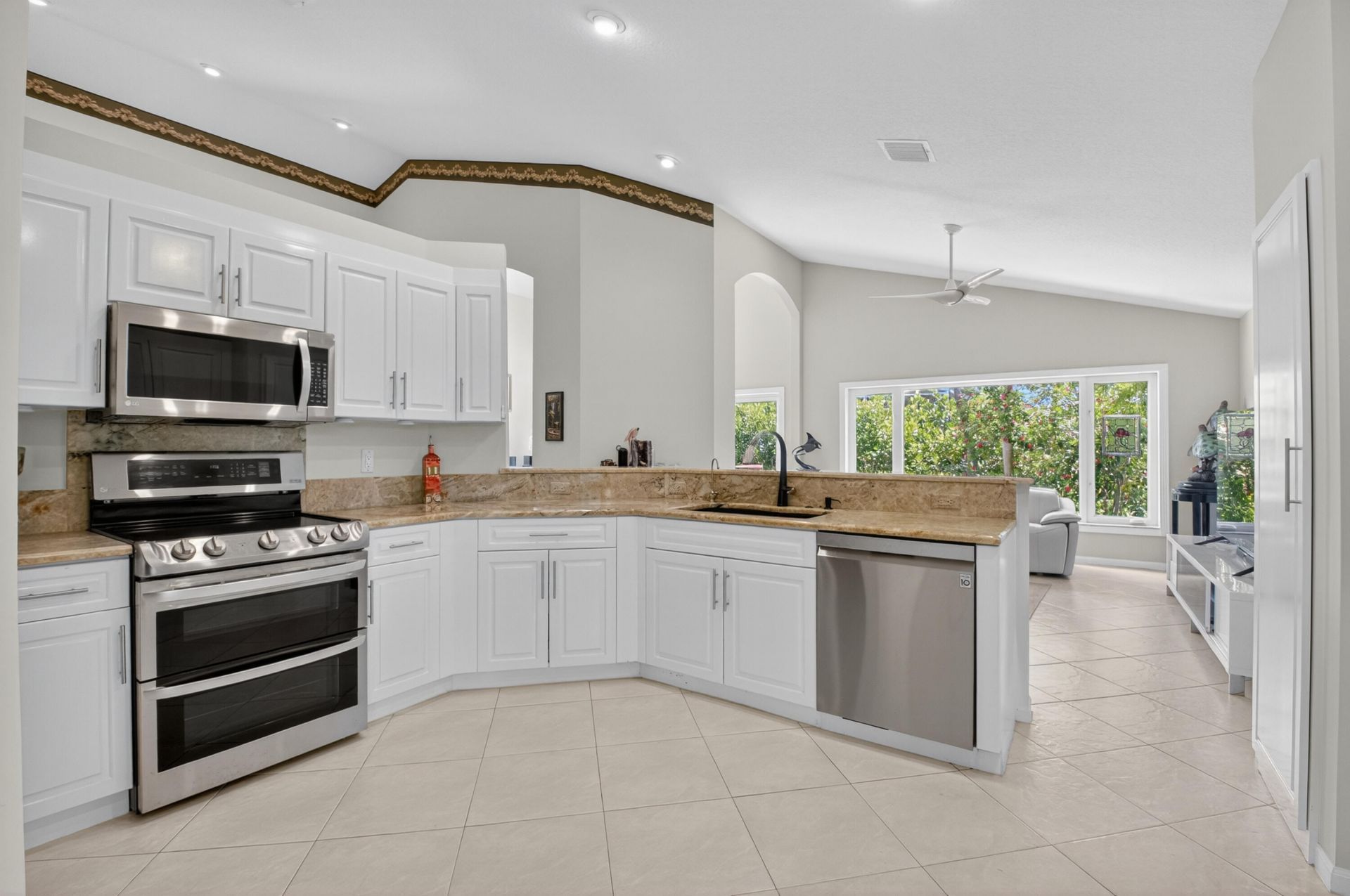 7317 Amber Falls Lane, Boynton Beach, FL 33437 Photo