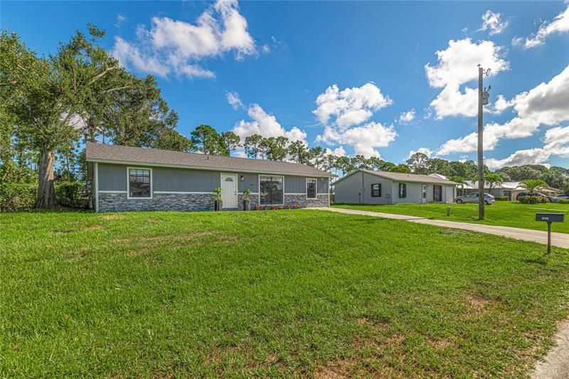 1809 SW Capehart Ave, Port Saint Lucie, FL 34953 Photo