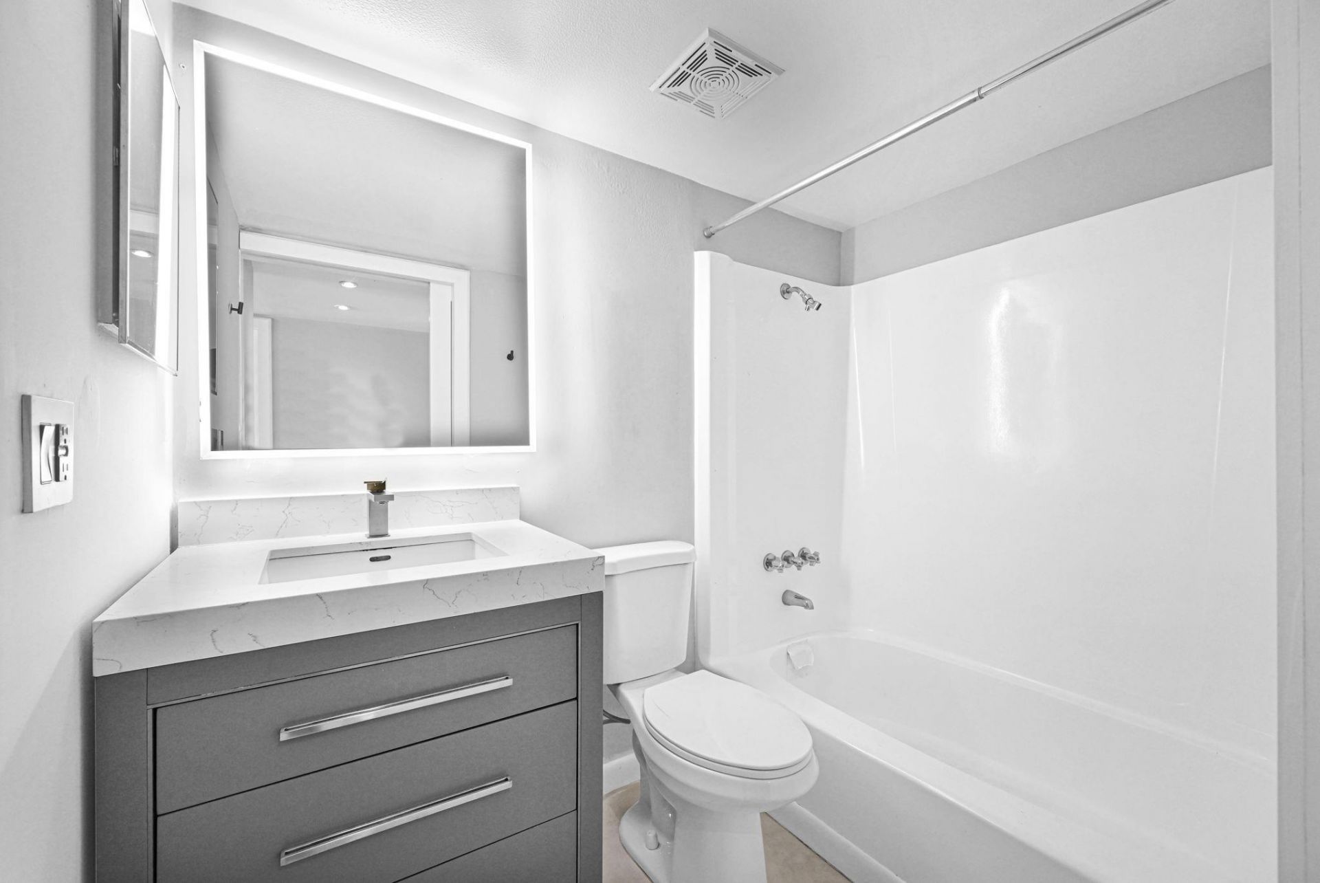 1775 N Andrews Square, Unit 308W, Fort Lauderdale, FL 33311 Photo