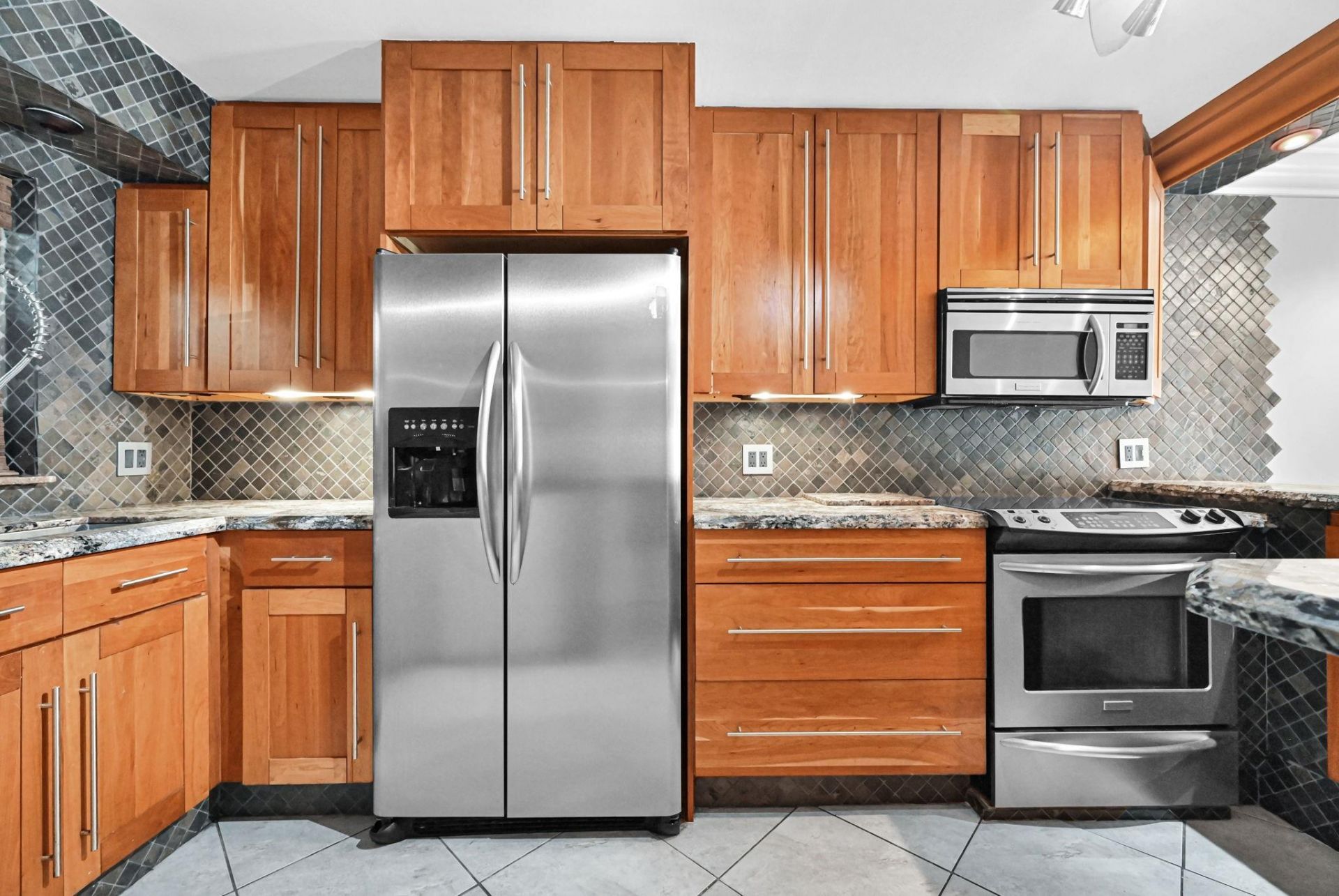 1775 N Andrews Square, Unit 308W, Fort Lauderdale, FL 33311 Photo