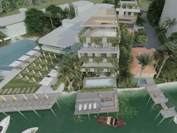 8 Century Ln, Miami Beach, FL 33139