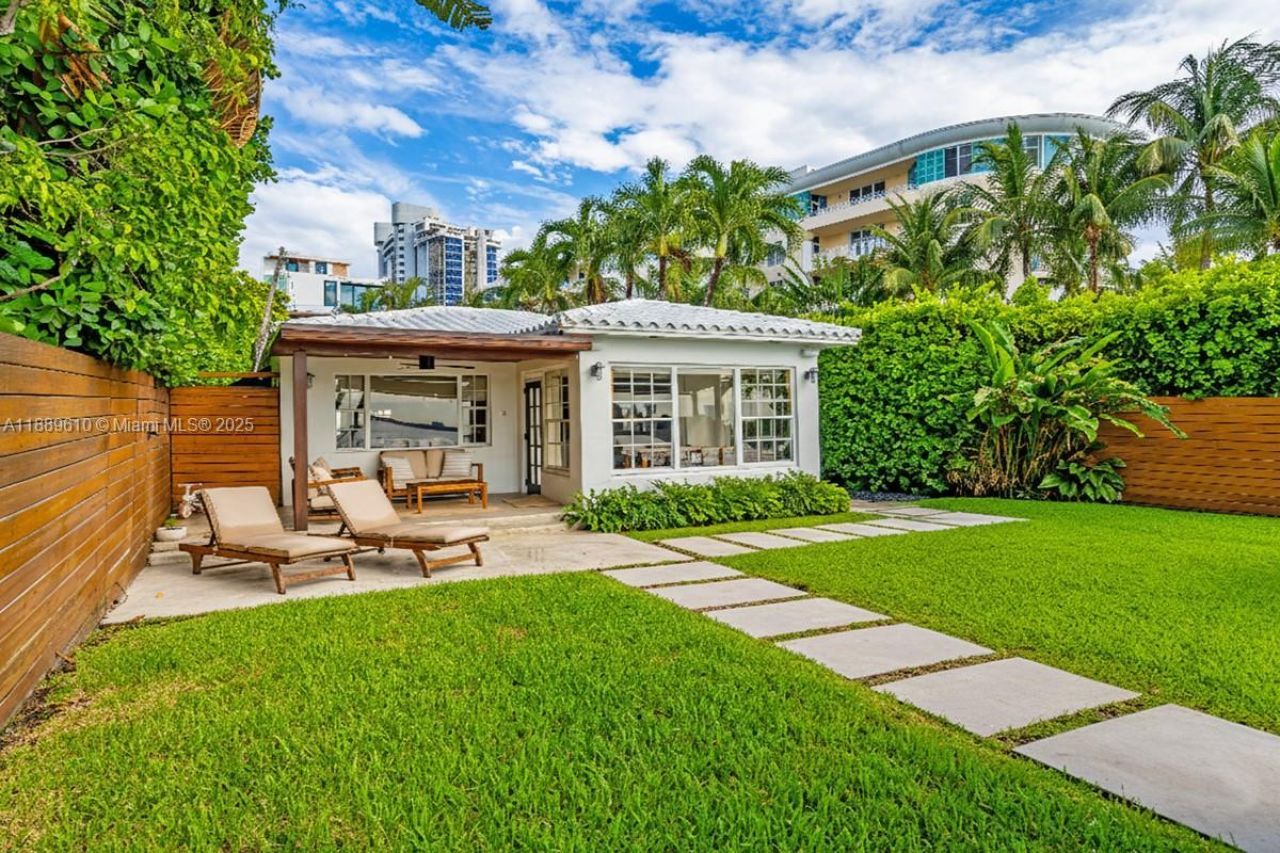 8 Century Ln, Miami Beach, FL 33139 Photo