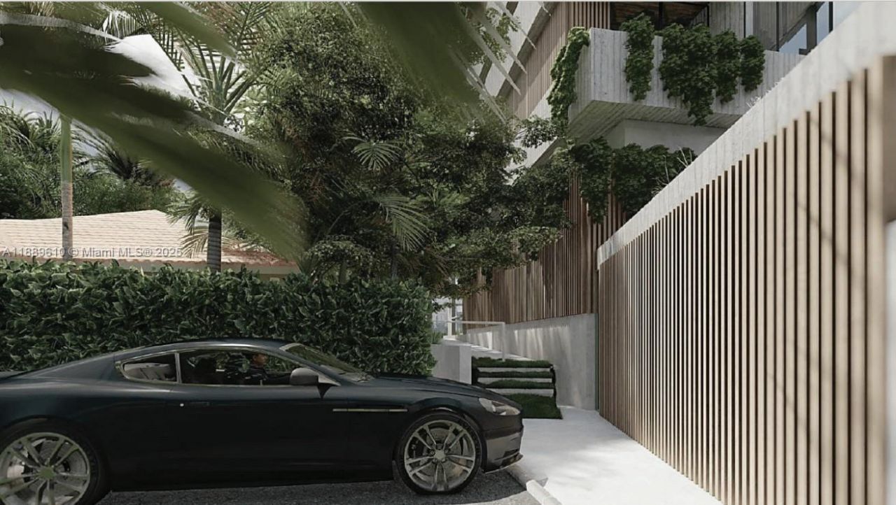 8 Century Ln, Miami Beach, FL 33139 Photo