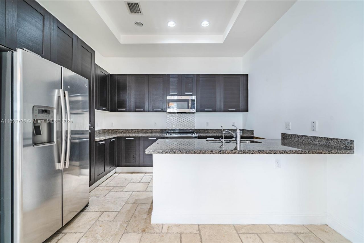 8478 NW 52nd St, Unit 8478, Doral, FL 33166 Photo