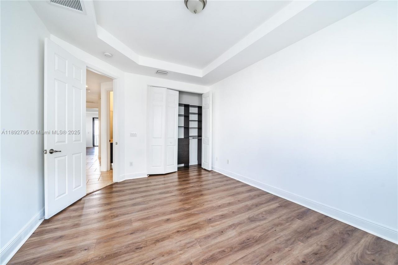 8478 NW 52nd St, Unit 8478, Doral, FL 33166 Photo