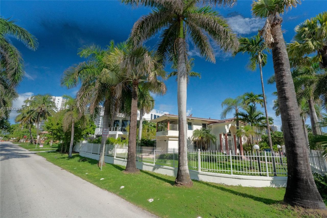 2701 N Atlantic Blvd, Fort Lauderdale, FL 33308 Photo