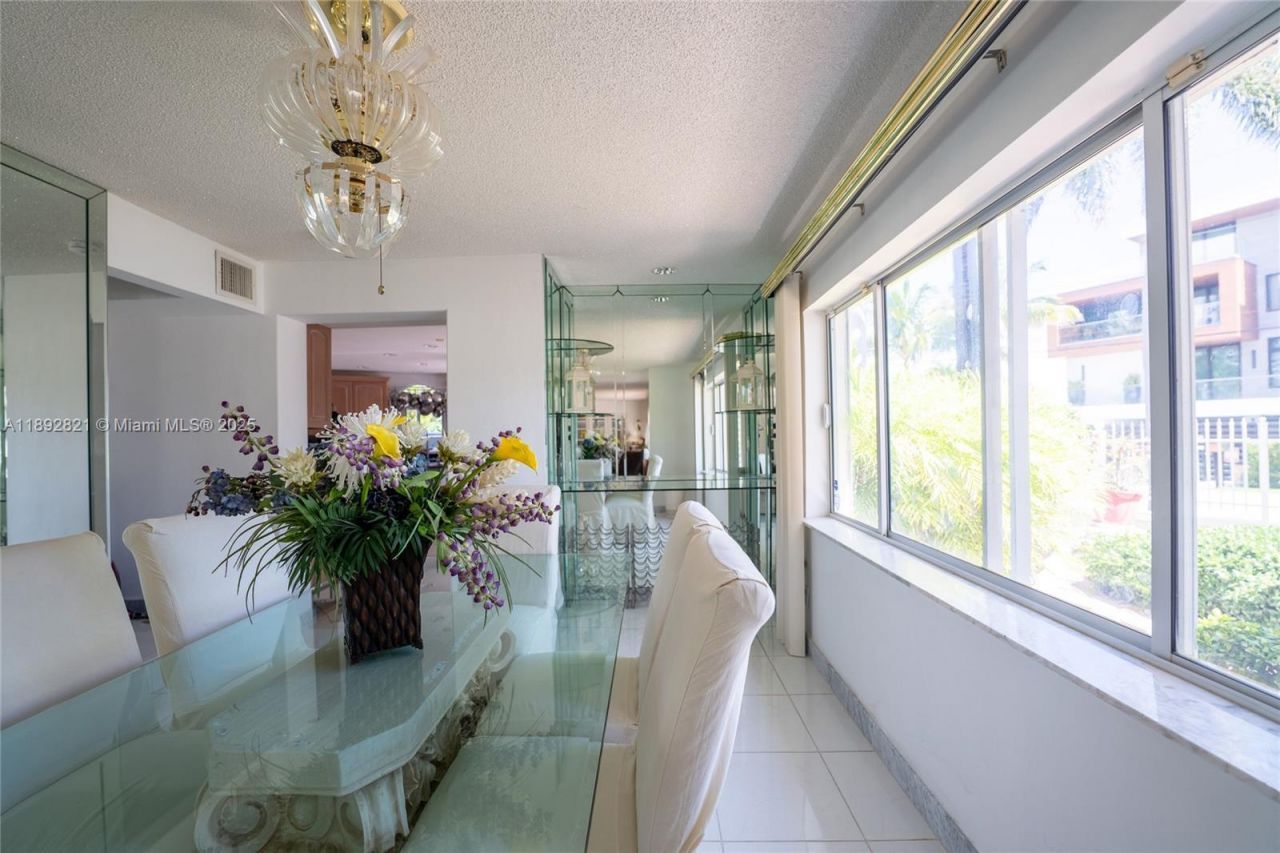 2701 N Atlantic Blvd, Fort Lauderdale, FL 33308 Photo