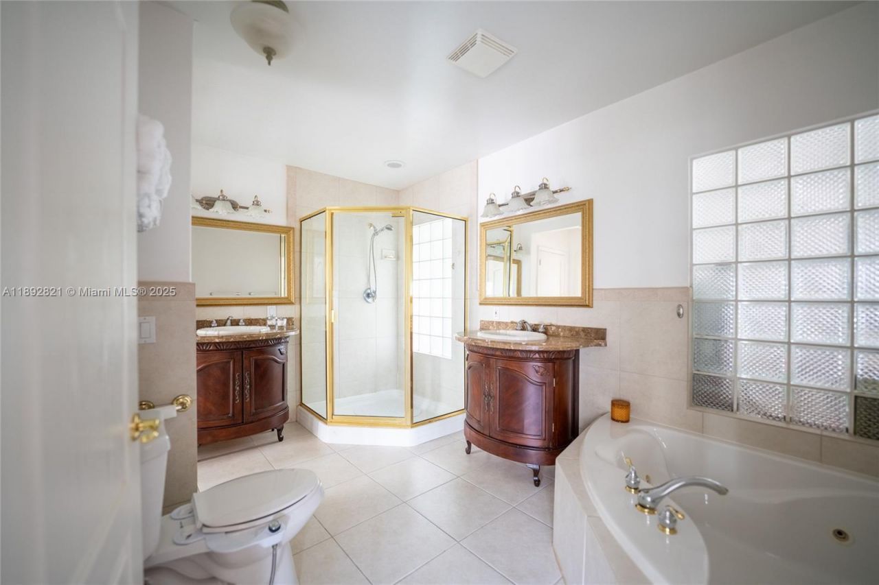 2701 N Atlantic Blvd, Fort Lauderdale, FL 33308 Photo